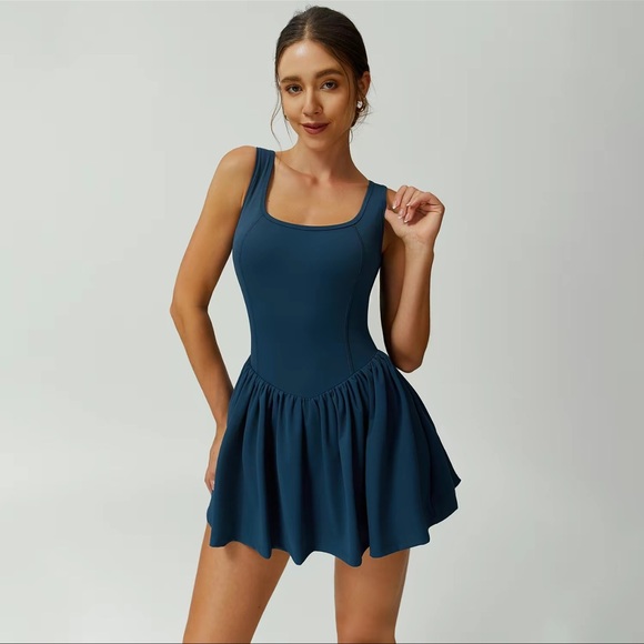 navy blue athletic dress with a large white removable bow size L - Picture 3 of 13